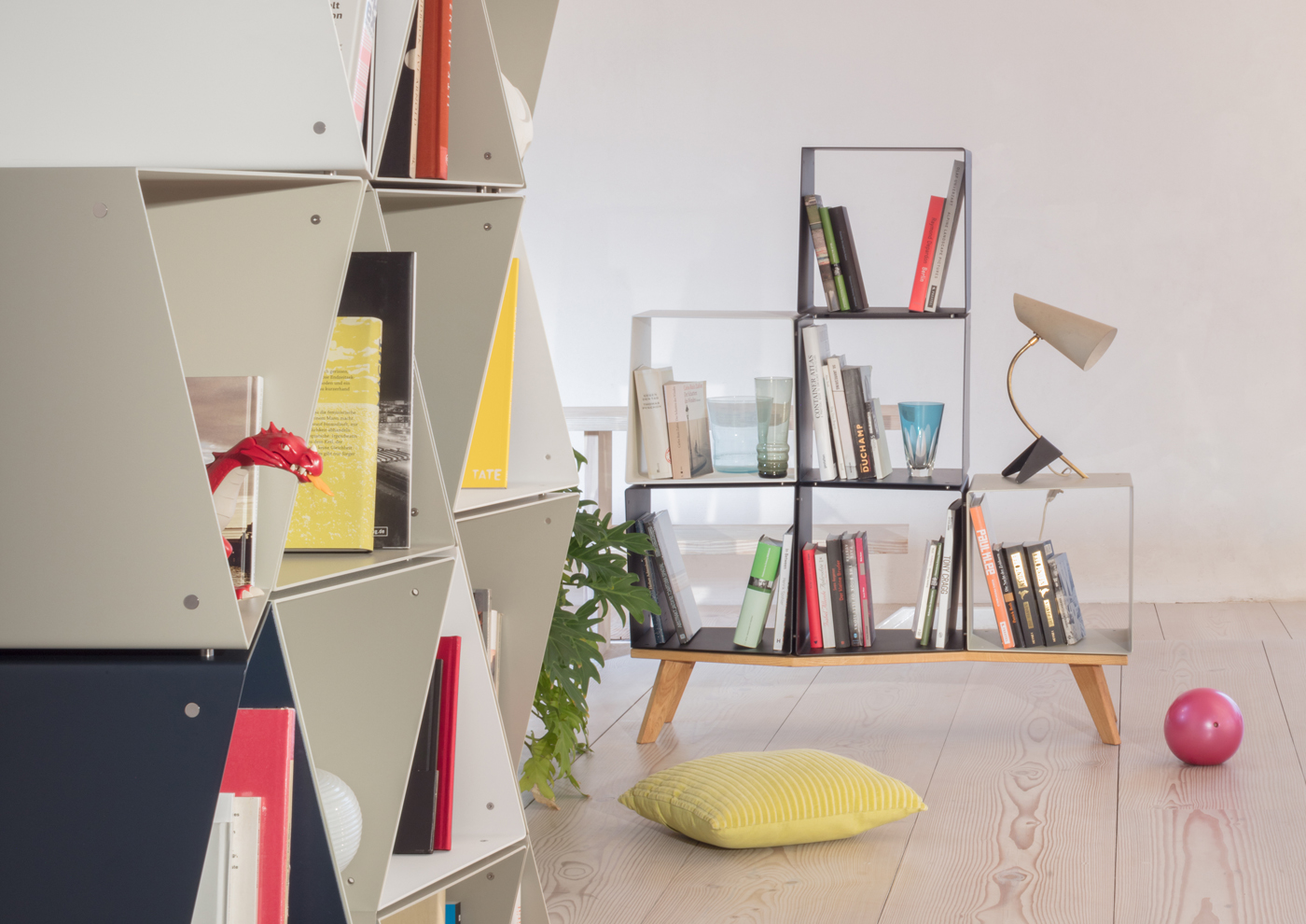 Ambient2 - Iron Hive - Modular shelving system - Davide Mezzasalma - Furniture design - Berlin